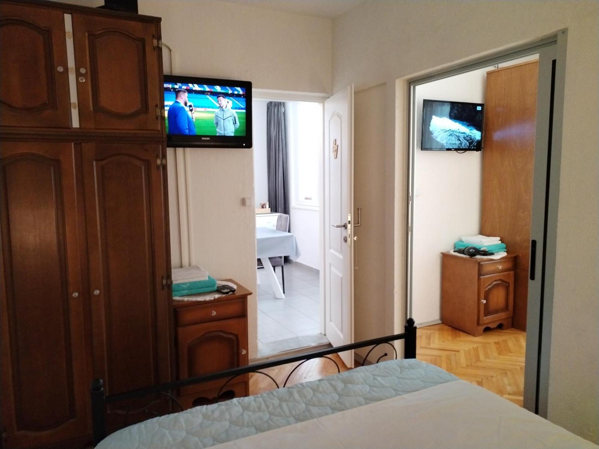 Apartment Suzana 2Br Split With Balcony ภายนอก รูปภาพ