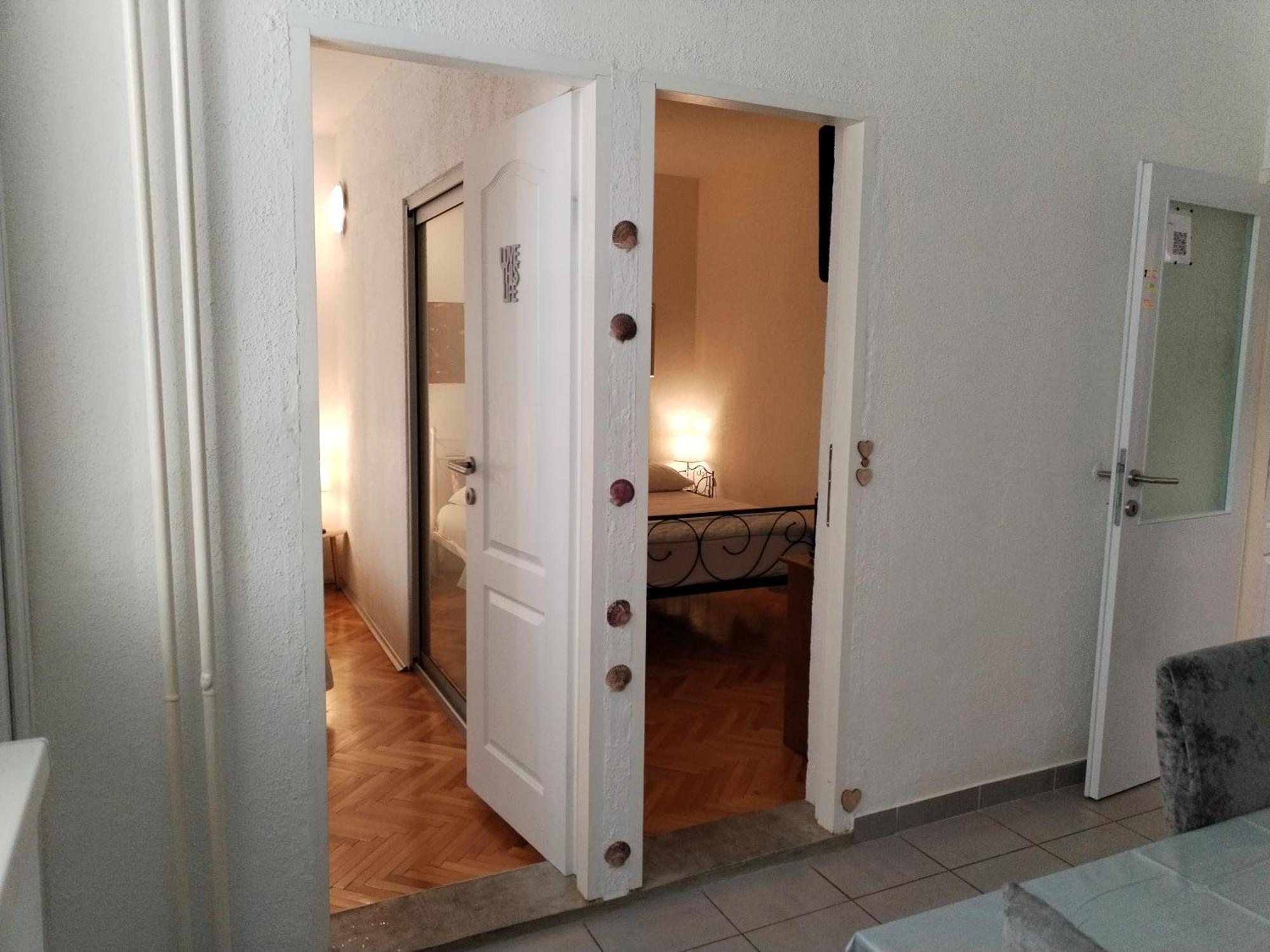Apartment Suzana 2Br Split With Balcony ภายนอก รูปภาพ